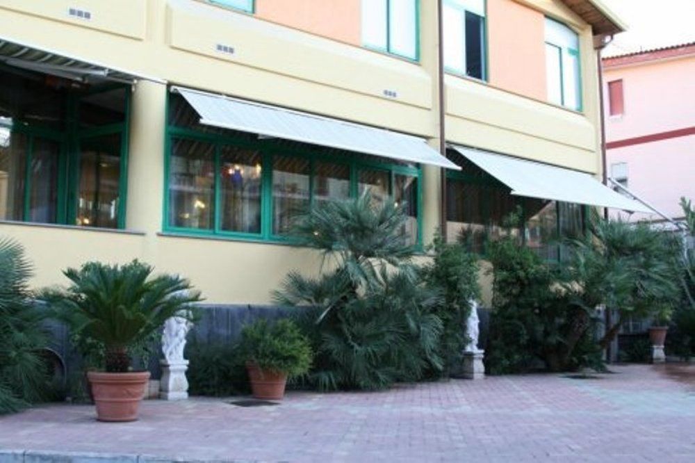 Hotel Stefano A Melito Melito di Napoli Exterior foto