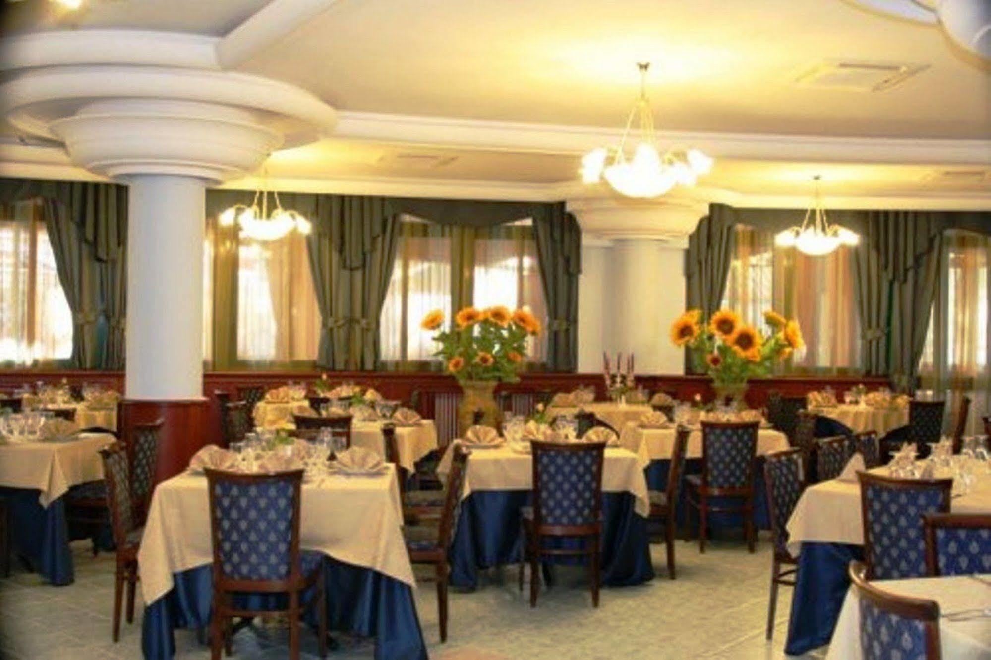 Hotel Stefano A Melito Melito di Napoli Exterior foto